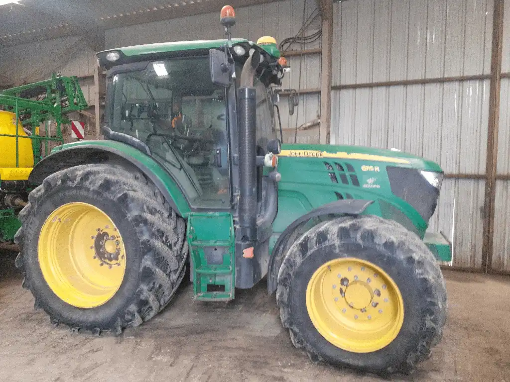 Photo JOHN DEERE TRA JD 6115R PR+PACK 460/85X38